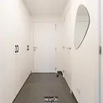 O Searys - Stylish With Stadium View In Apartment