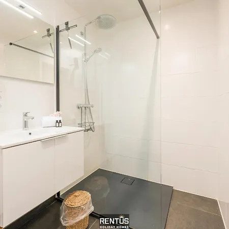 O Searys - Stylish With Stadium View In Ostend